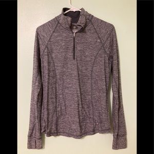 Old Navy Active pullover vneck